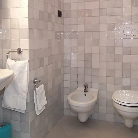 Casa Ghigo شقة ماسّا لوبْرينسِ